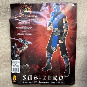 Sub-zero adult costume